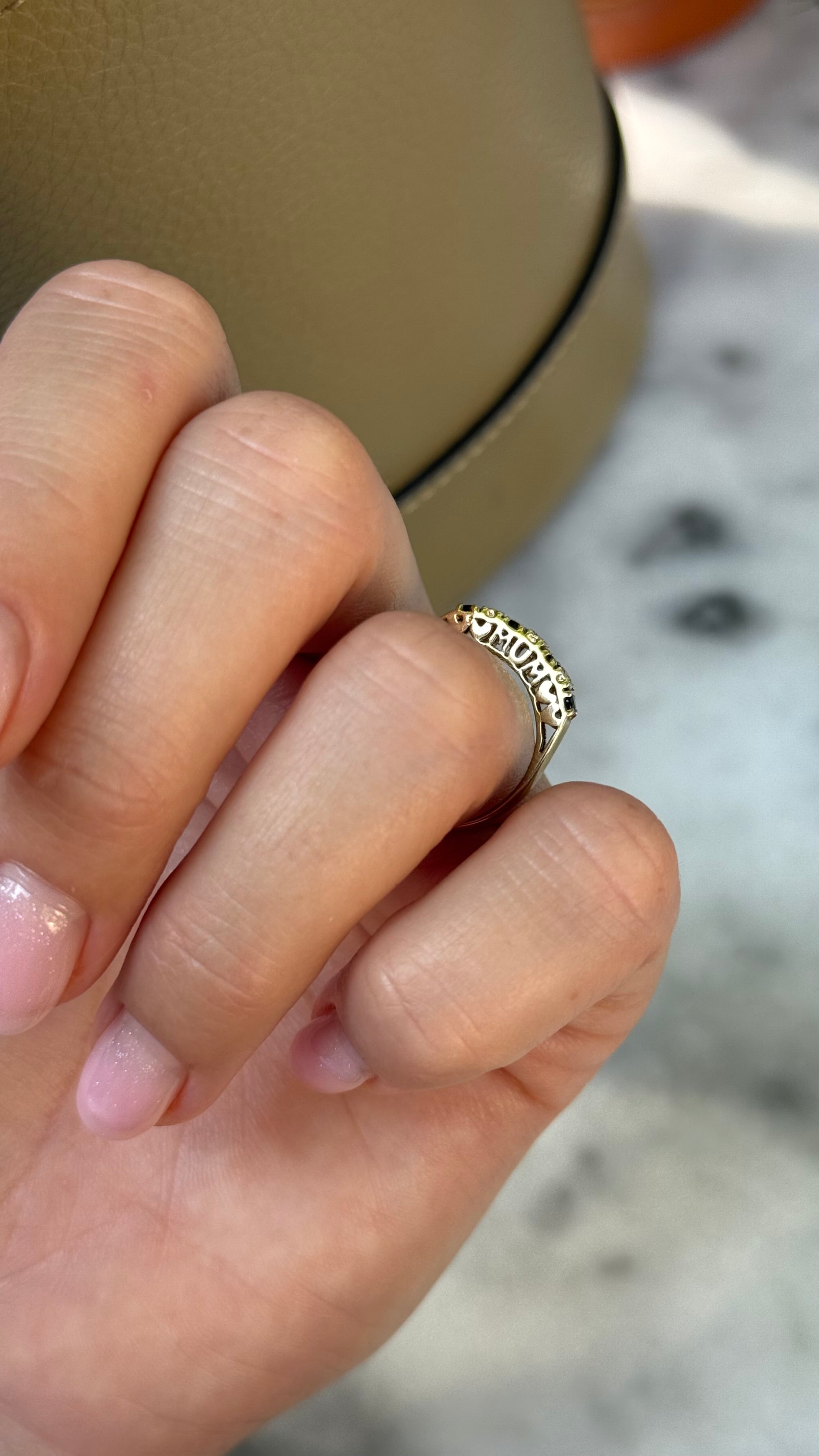 Mum Ring | Saffier & Diamant