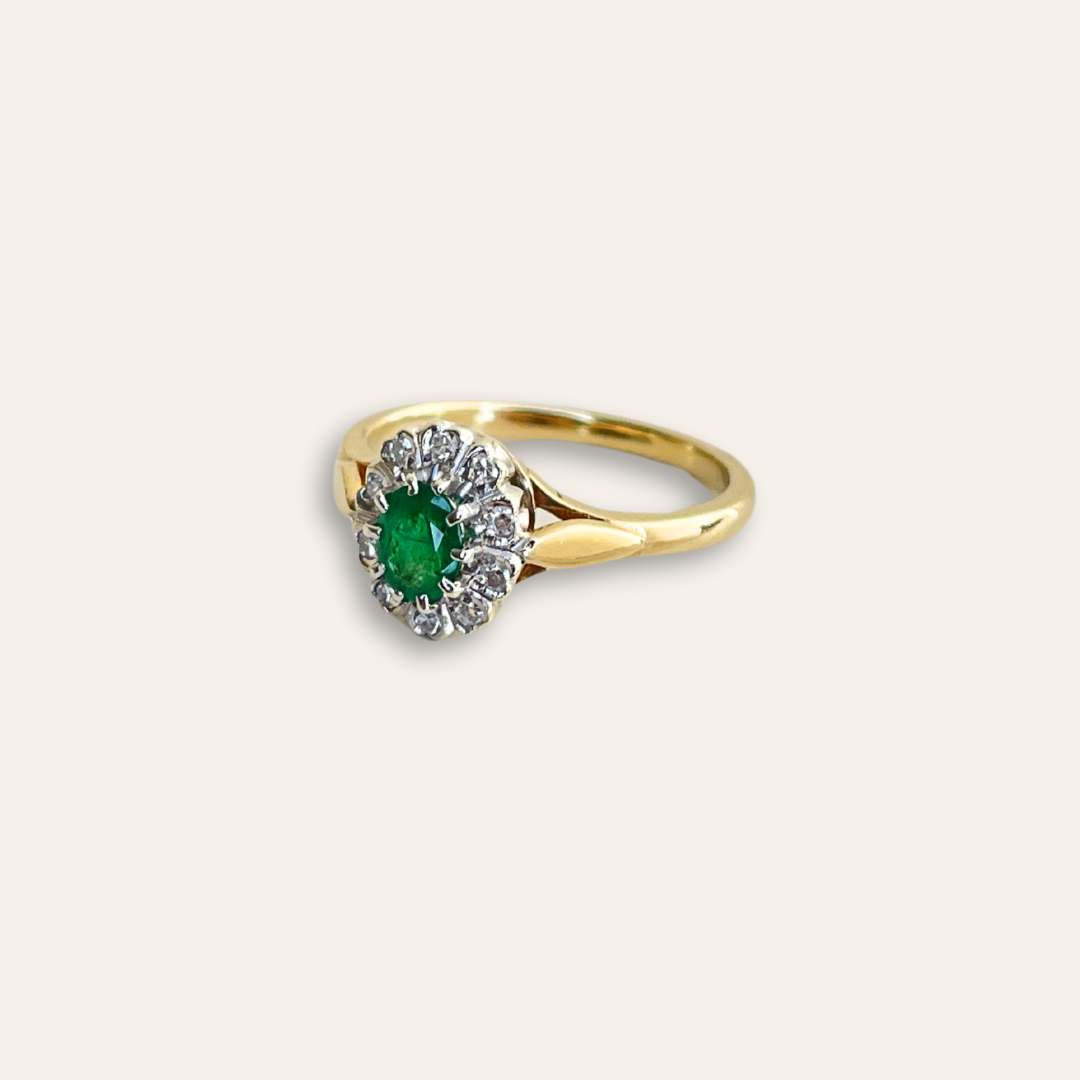 Jolie | Smaragd & Diamant Entourage Ring