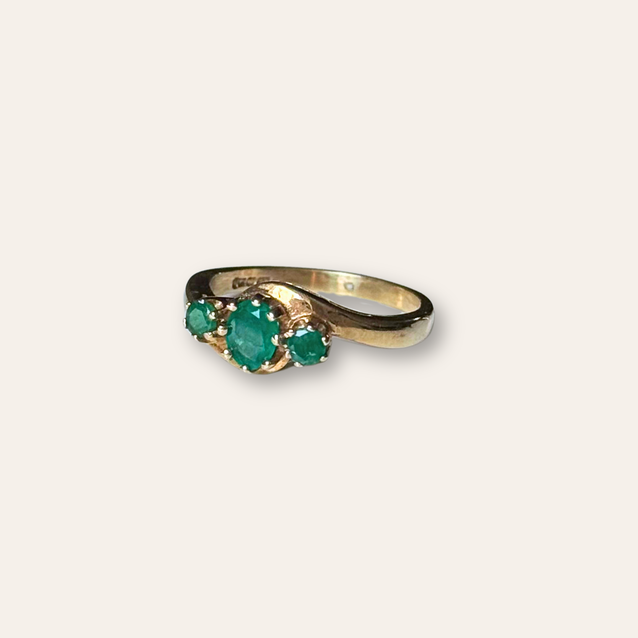 Smaragd Trilogie Ring