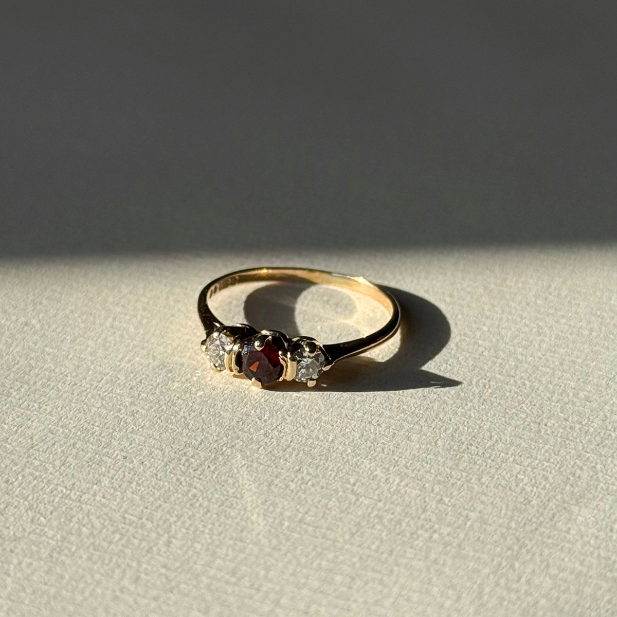 Diamant & Granaat Trilogie Ring