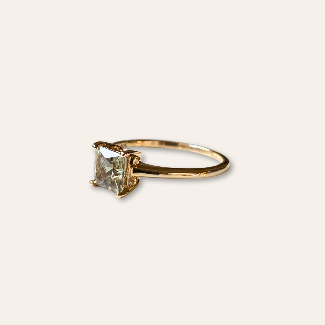 Jo | Peridoot Ring