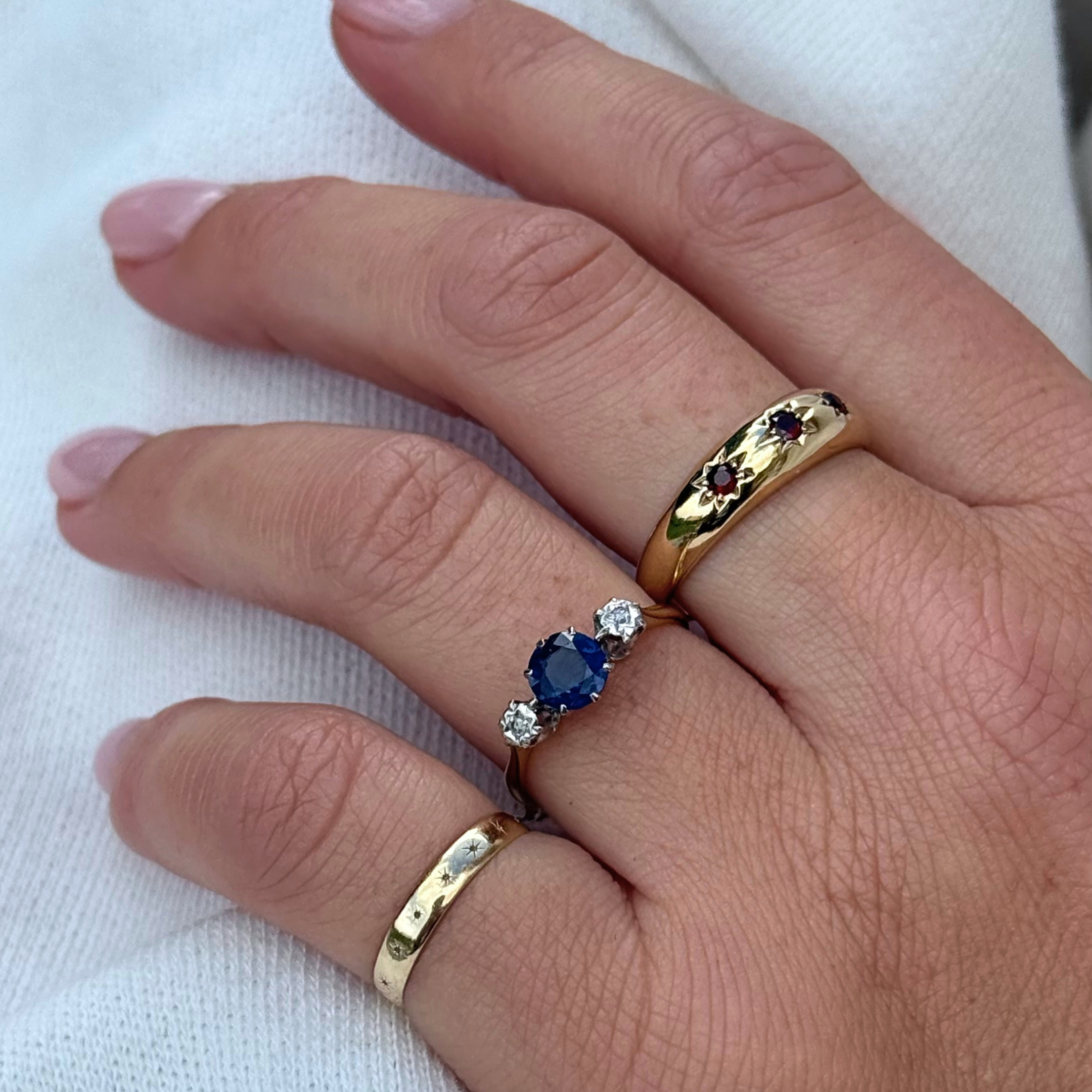 Saffier & Diamant Trilogie Ring 18k