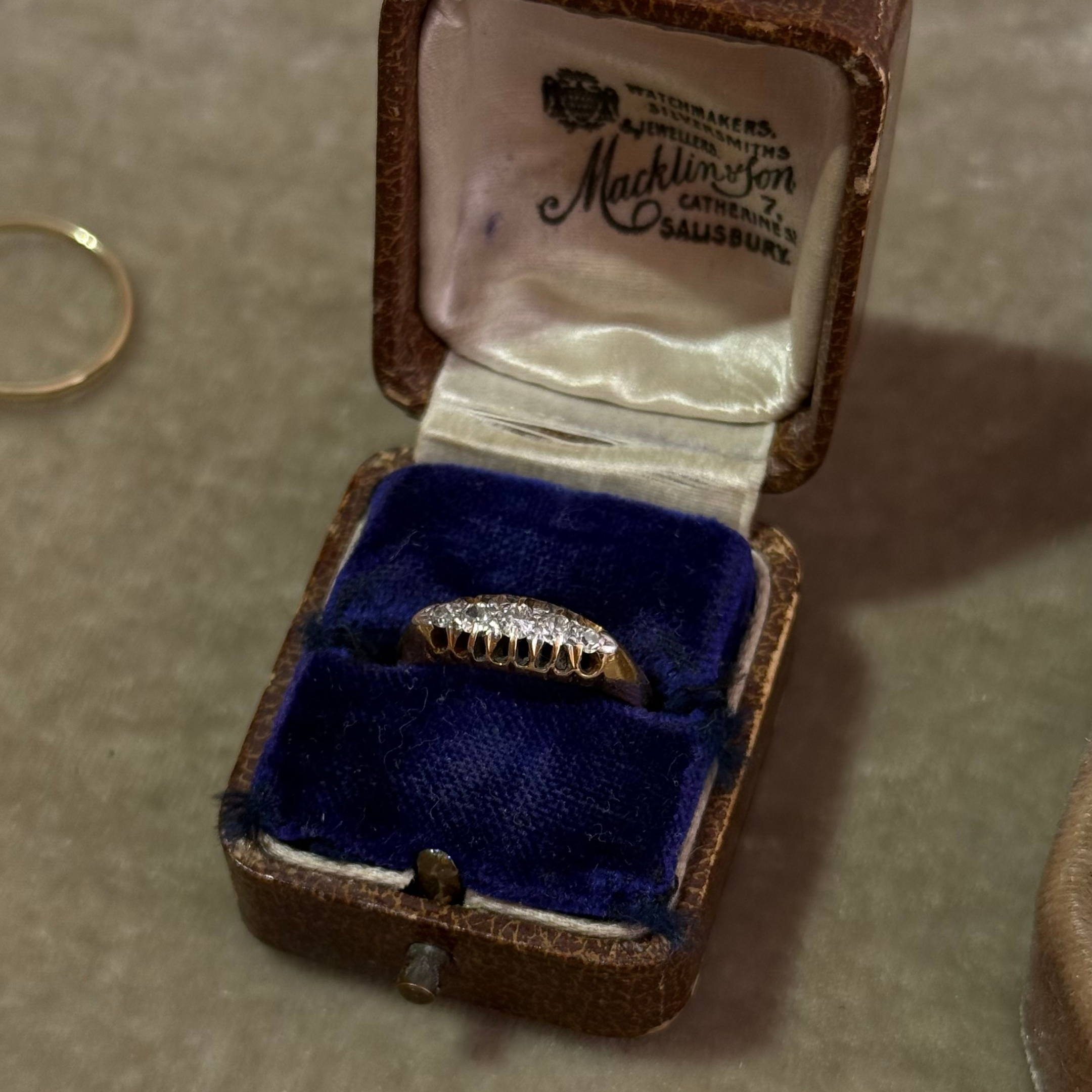 Victoriaanse Diamant Rij Ring 18k