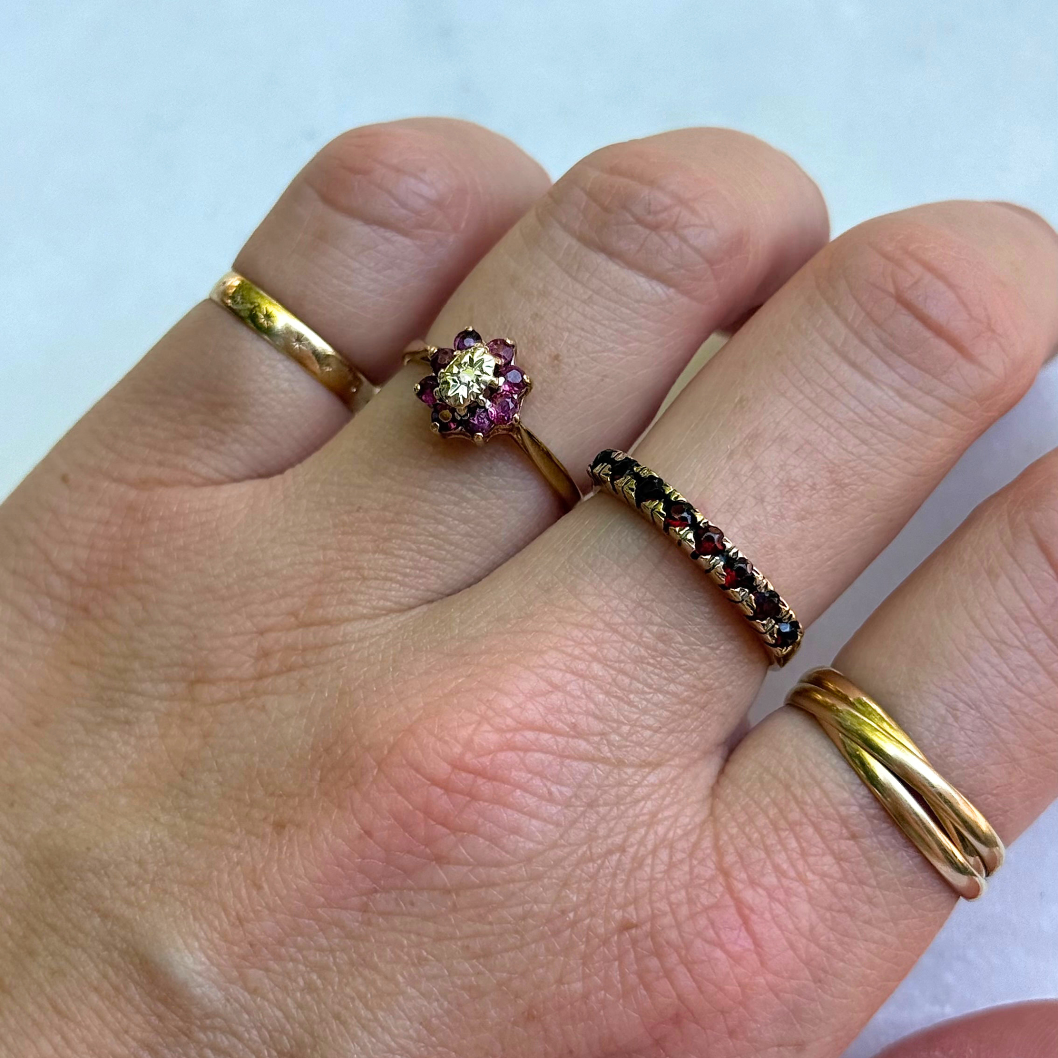 Granaat Rij Ring