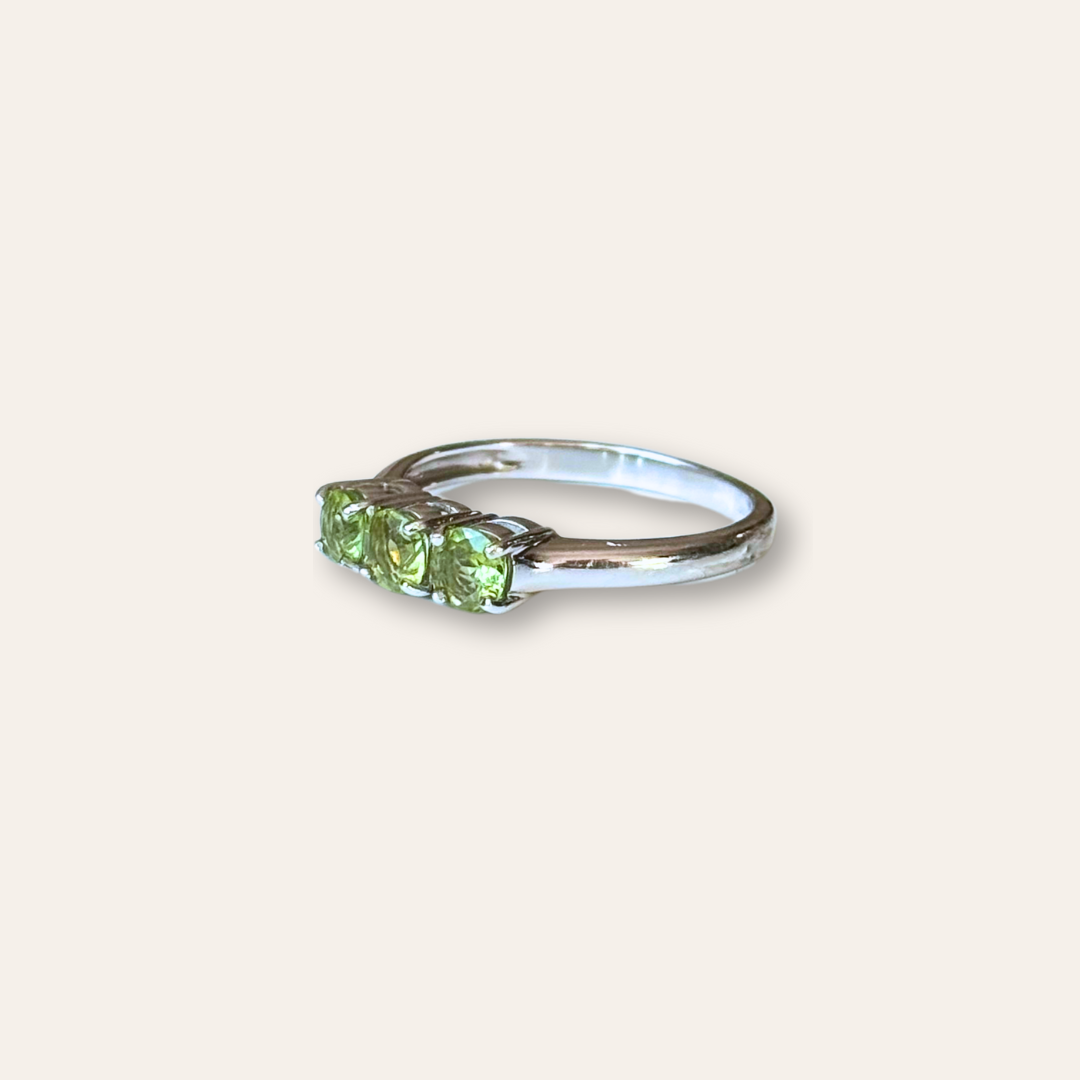 Rhea | Peridoot Ring