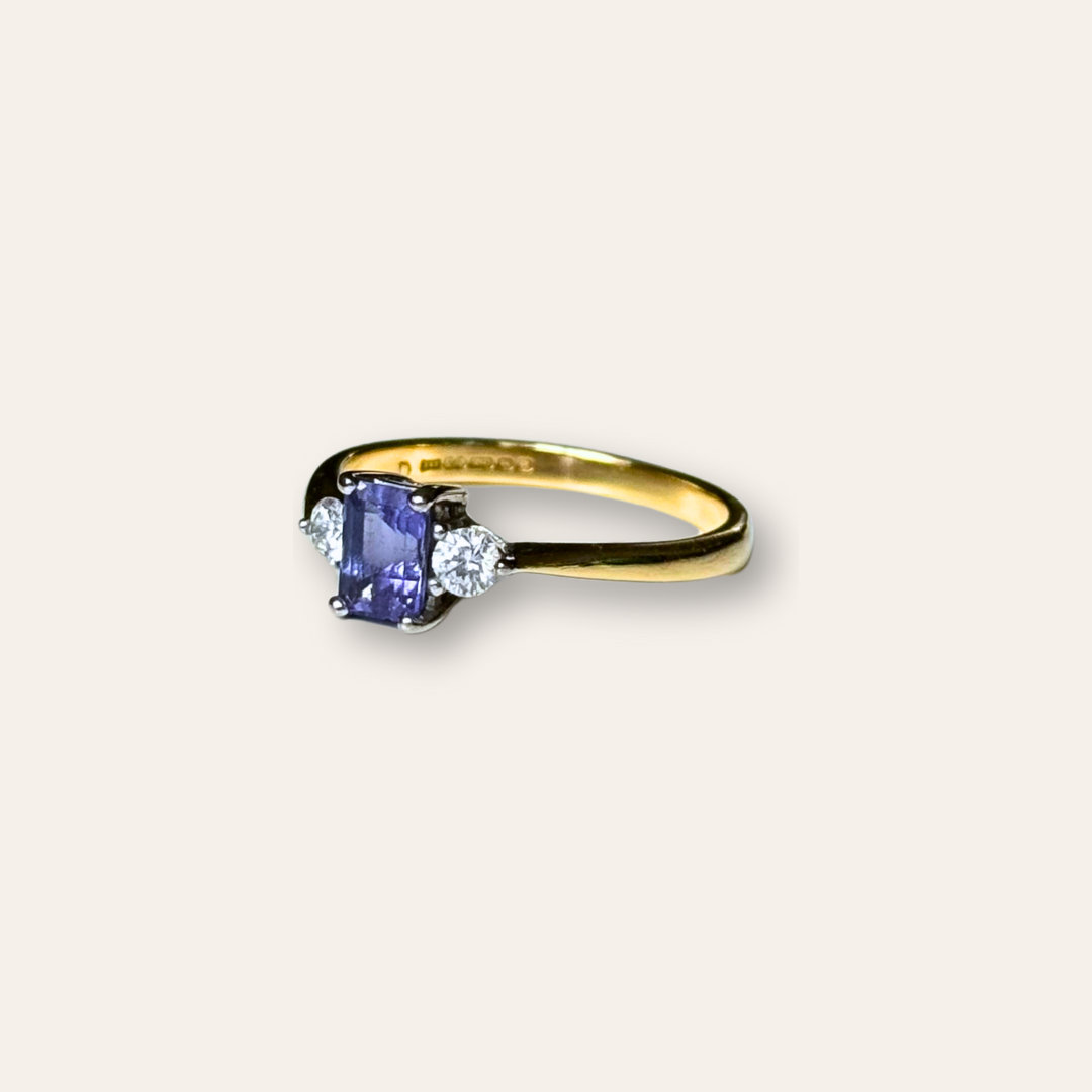 Fiora | 18k Tanzaniet & Diamant Ring
