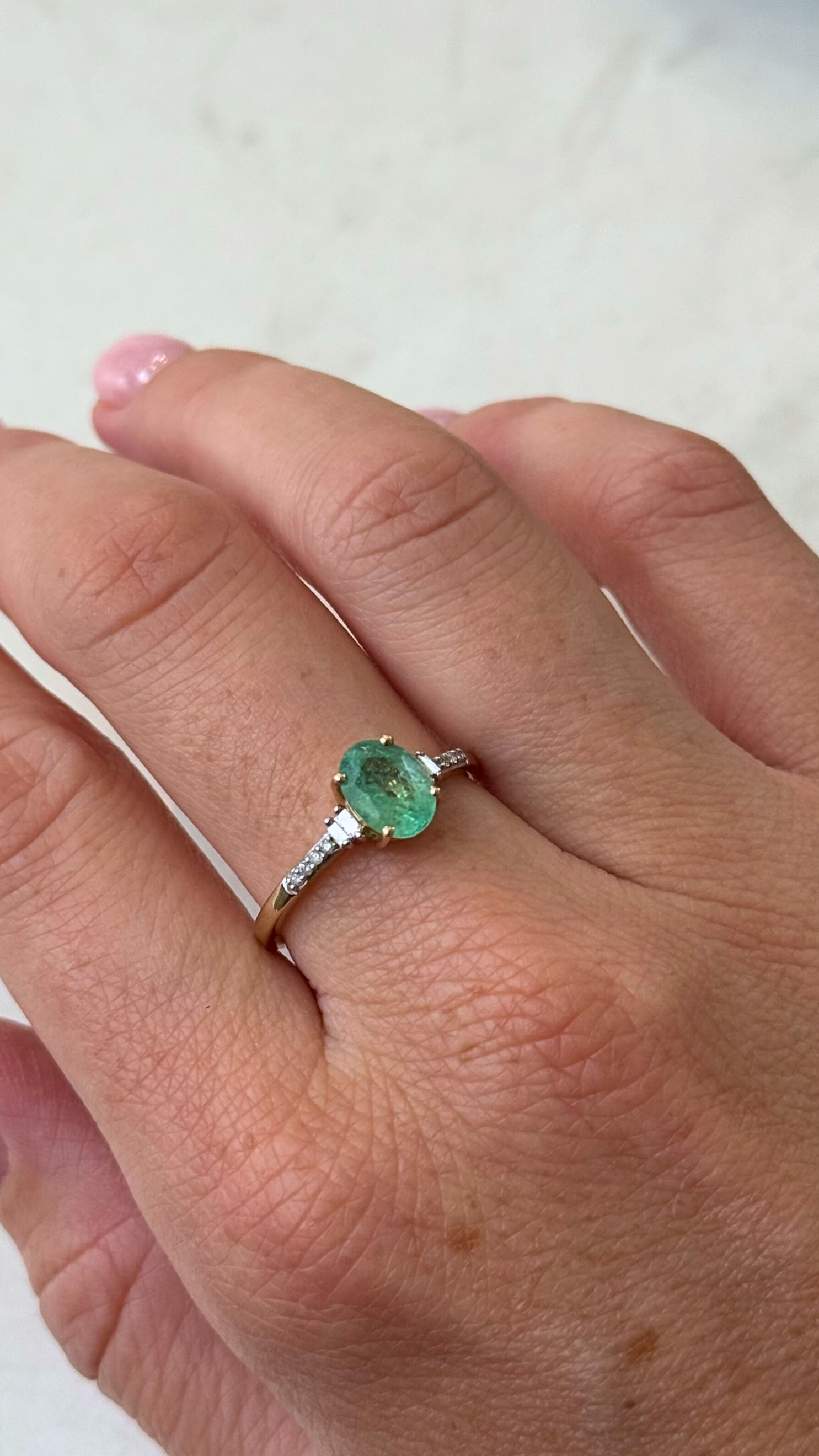 Olivia | Smaragd & Diamant Ring