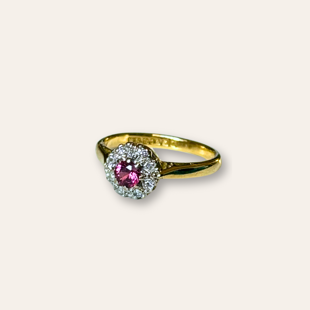 Ruby | 18k Robijn & Diamant Ring