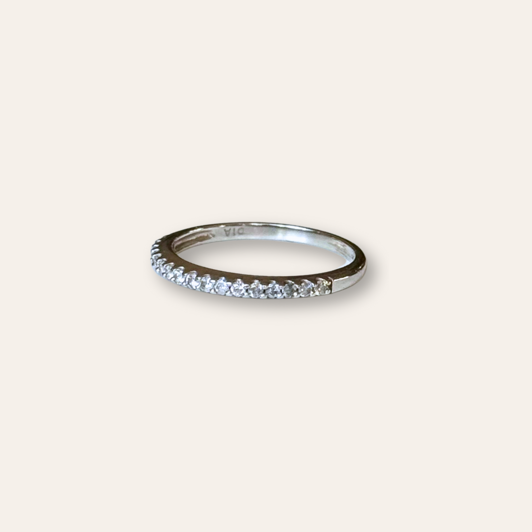 Yasmin | Diamant Rij Ring Witgoud