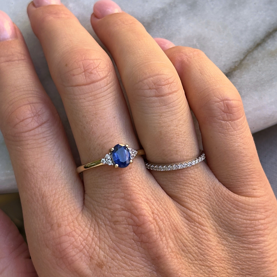 December | Kyaniet & Diamant Ring