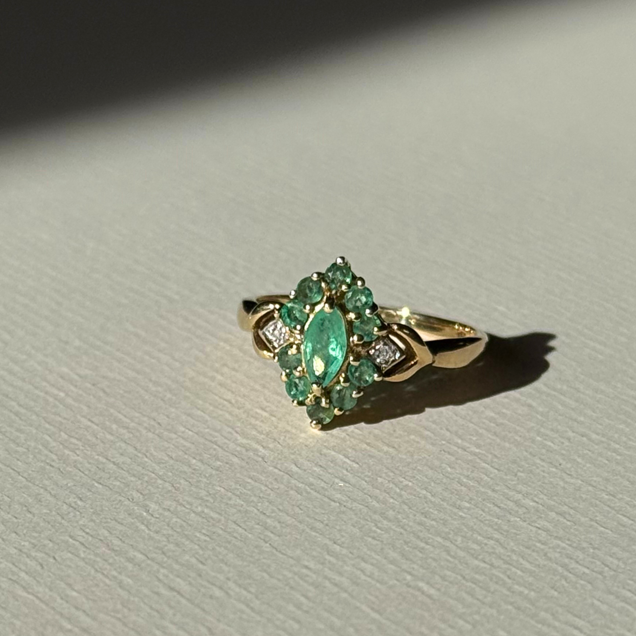 Smaragd & Diamant Cluster Ring