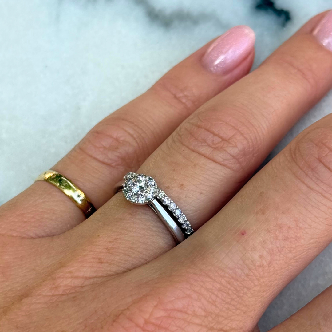 Yasmin | Diamant Rij Ring Witgoud